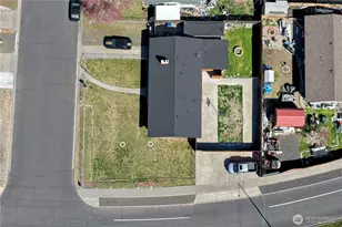 305 N Earl Rd, Moses Lake, WA 98837 - Photo 2