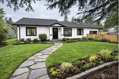 8811 Wildwood Avenue SW, Lakewood, WA 98498 - Photo 2