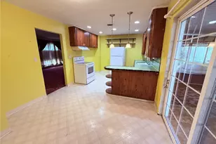 8811 Wildwood Ave SW, Lakewood, WA 98498 - Photo 16