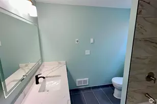 9040 17th Ave SW, Seattle, WA 98106 - Photo 24