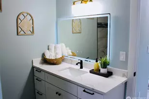 9040 17th Ave SW, Seattle, WA 98106 - Photo 14
