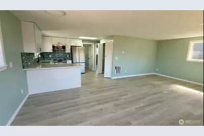 9040 17th Avenue SW, Seattle, WA 98106 - Photo 16