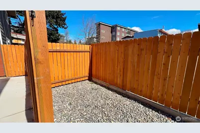 9040 17th Avenue SW, Seattle, WA 98106 - Photo 18