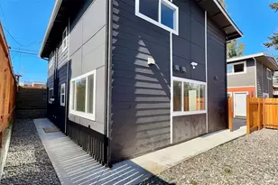 9040 17th Ave SW, Seattle, WA 98106 - Photo 20