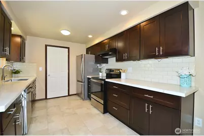 14712 Broadway Avenue, Snohomish, WA 98296 - Photo 6