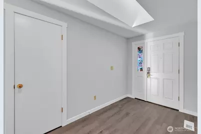 701 21st Street SE, Puyallup, WA 98372 - Photo 4