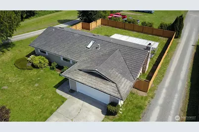 701 21st Street SE, Puyallup, WA 98372 - Photo 2