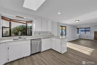 701 21st Street SE, Puyallup, WA 98372 - Photo 10