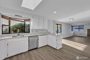 701 21st St SE, Puyallup, WA 98372 - Photo 10