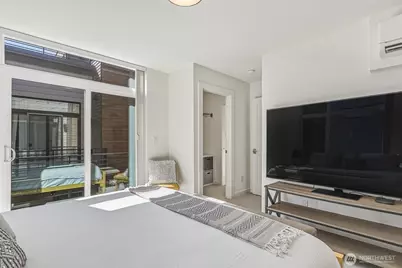 6313 9th Avenue NE #A, Seattle, WA 98115 - Photo 12