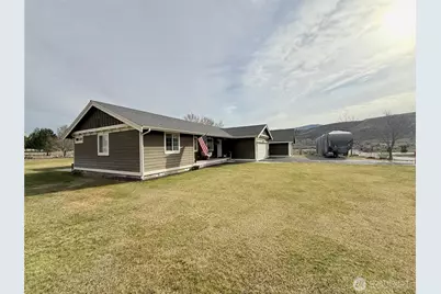4 River Overlook Street, Omak, WA 98841 - Photo 2