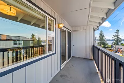 1010 Perry Avenue #305, Bremerton, WA 98310 - Photo 16