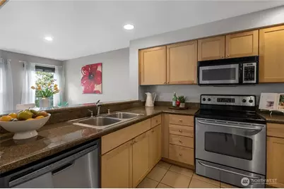 1311 S 12th Avenue #D202, Seattle, WA 98144 - Photo 8