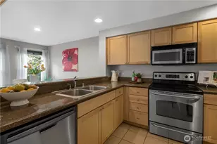 1311 S 12th Ave, Seattle, WA 98144 - Photo 8