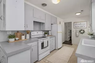 5709 Grove St, Marysville, WA 98270 - Photo 4