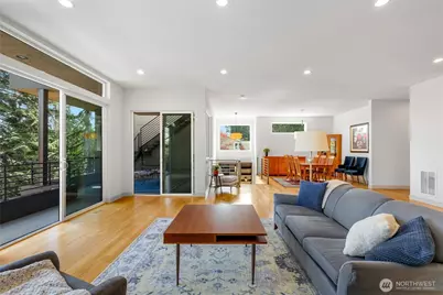 9719 Lake Shore Boulevard NE, Seattle, WA 98115 - Photo 10