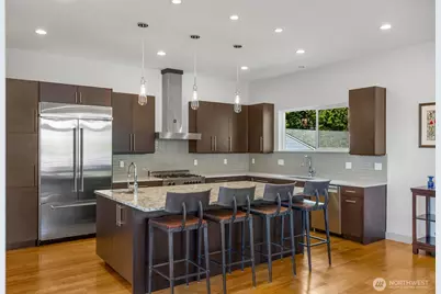 9719 Lake Shore Boulevard NE, Seattle, WA 98115 - Photo 14