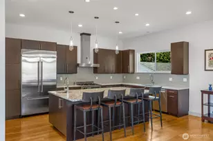 9719 Lake Shore Blvd NE, Seattle, WA 98115 - Photo 14