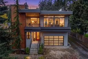9719 Lake Shore Blvd NE, Seattle, WA 98115 - Photo 2