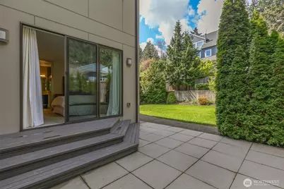 9719 Lake Shore Boulevard NE, Seattle, WA 98115 - Photo 32