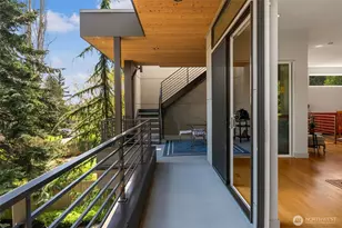 9719 Lake Shore Blvd NE, Seattle, WA 98115 - Photo 12