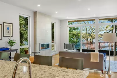 9719 Lake Shore Boulevard NE, Seattle, WA 98115 - Photo 18