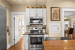 912 Earnest S Brazill St, Tacoma, WA 98405 - Photo 16