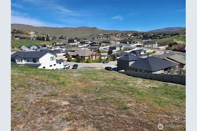83 Sunny Meadows Loop, Wenatchee, WA 98801 - Photo 2