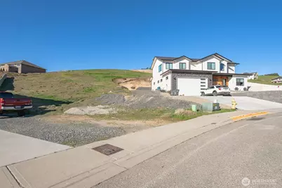83 Sunny Meadows Loop, Wenatchee, WA 98801 - Photo 2