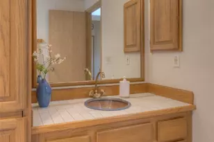 909 N 35th St, Seattle, WA 98103 - Photo 28