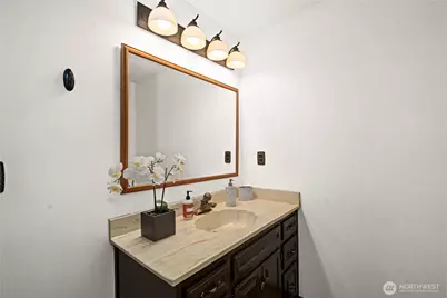 1825 Rainier Court, Sumner, WA 98390 - Photo 20