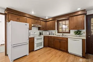 1825 Rainier Ct, Sumner, WA 98390 - Photo 14