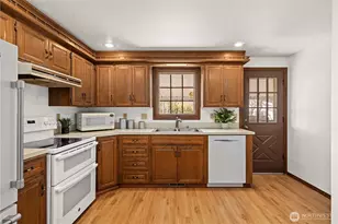 1825 Rainier Ct, Sumner, WA 98390 - Photo 12