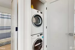 442 13th Ave, Seattle, WA 98122 - Photo 18