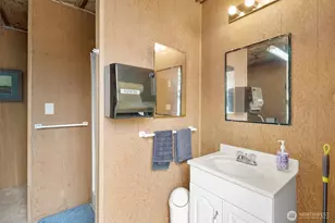 17703 W Big Lake Blvd, Mount Vernon, WA 98274 - Photo 32