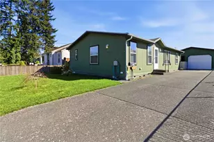 1002 Burcham St, Kelso, WA 98626 - Photo 2