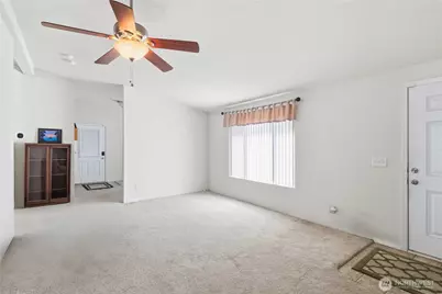 1002 Burcham Street, Kelso, WA 98626 - Photo 4