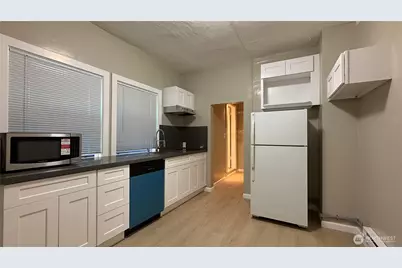 310 Aloha Street, Seattle, WA 98109 - Photo 8