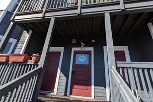 310 Aloha St, Seattle, WA 98109 - Photo 2