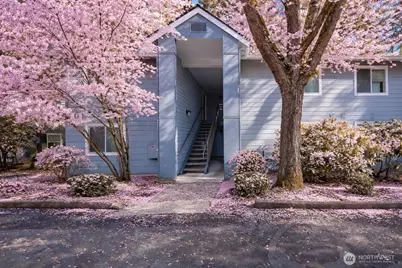 10026 NE 127th Place #D117, Kirkland, WA 98034 - Photo 1