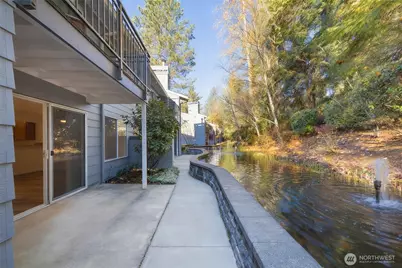 10026 NE 127th Place #D117, Kirkland, WA 98034 - Photo 16