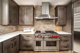 10933 NE 60th St, Kirkland, WA 98033 - Photo 16