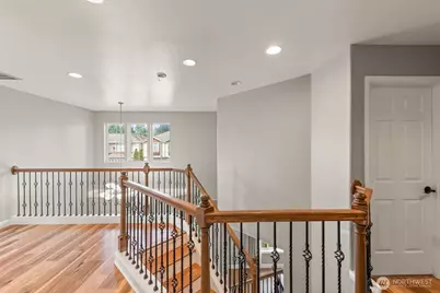 4218 NE 9th Cir, Renton, WA 98059 - Photo 14