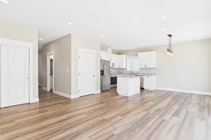 925 N Macaw Ave, East Wenatchee, WA 98802 - Photo 4