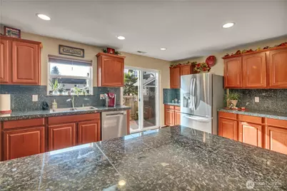 11426 178th Avenue Ct E, Bonney Lake, WA 98391 - Photo 14