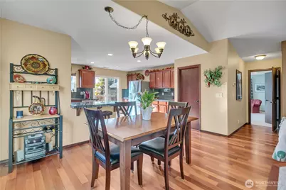 11426 178th Avenue Ct E, Bonney Lake, WA 98391 - Photo 10