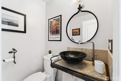 8424 East Side Drive NE, Tacoma, WA 98422 - Photo 18