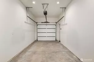 524 NE 89th St, Seattle, WA 98115 - Photo 34