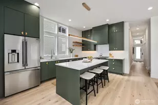 524 NE 89th St, Seattle, WA 98115 - Photo 8