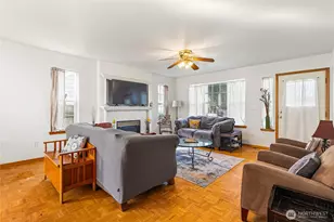 2236 Oak St, Lynden, WA 98264 - Photo 2